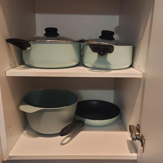 Wainscot Stylish Station Apartment In Rochester With Free Parking מראה חיצוני תמונה